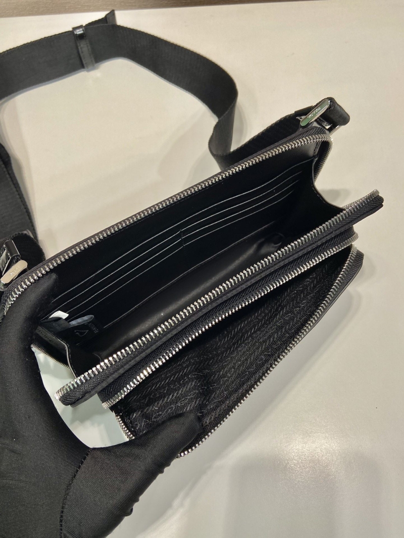 Pra*a waist chest packs